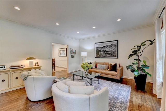 585 Cambridge Way, Sandy Springs, GA 30328
