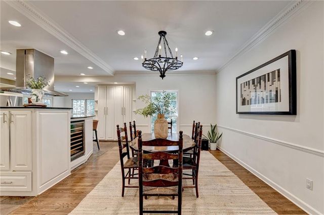 585 Cambridge Way, Sandy Springs, GA 30328
