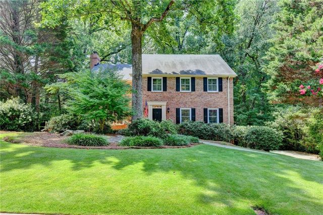 585 Cambridge Way, Sandy Springs, GA 30328