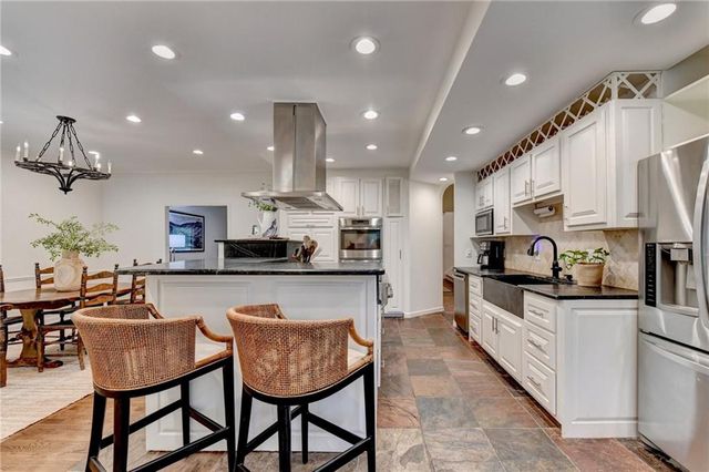 585 Cambridge Way, Sandy Springs, GA 30328