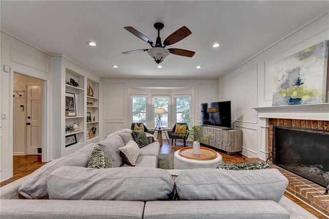 585 Cambridge Way, Sandy Springs, GA 30328