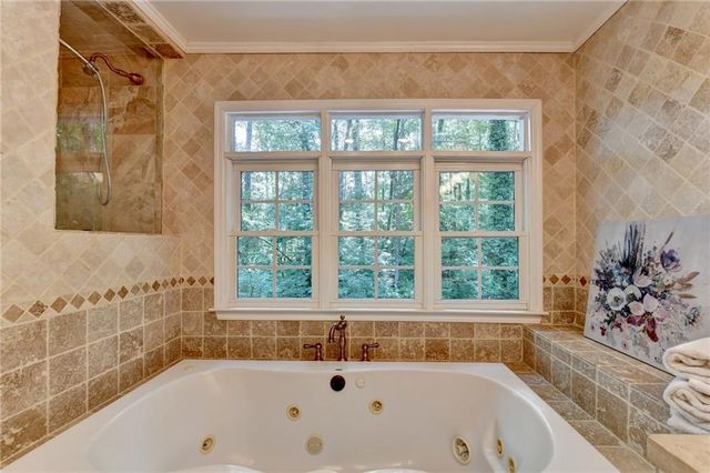 585 Cambridge Way, Sandy Springs, GA 30328