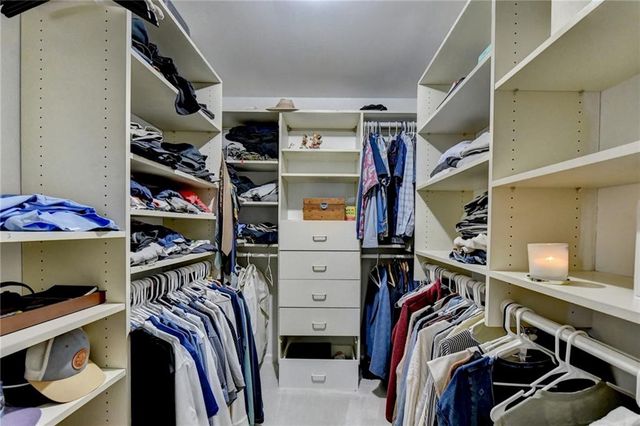 585 Cambridge Way, Sandy Springs, GA 30328
