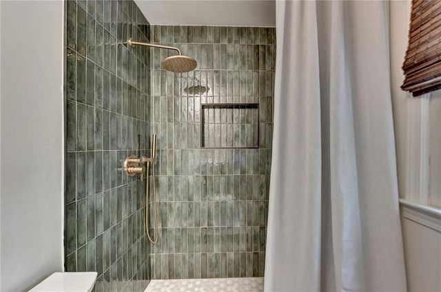 585 Cambridge Way, Sandy Springs, GA 30328