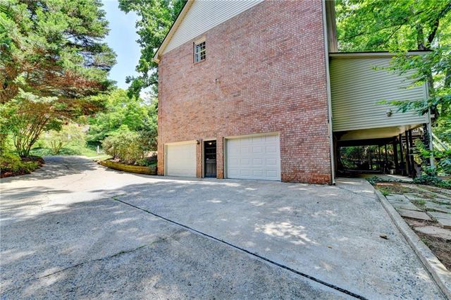585 Cambridge Way, Sandy Springs, GA 30328