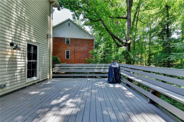 585 Cambridge Way, Sandy Springs, GA 30328