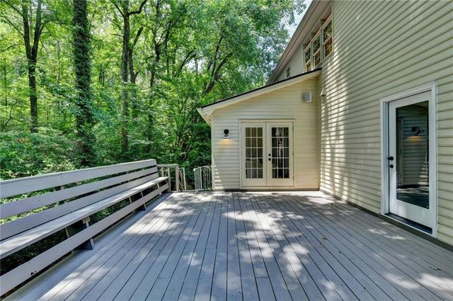 585 Cambridge Way, Sandy Springs, GA 30328