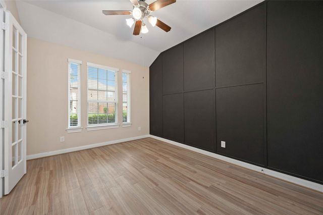 13721 Northline Lake Drive, Houston, TX 77044