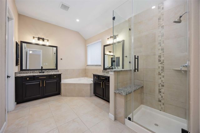 13721 Northline Lake Drive, Houston, TX 77044