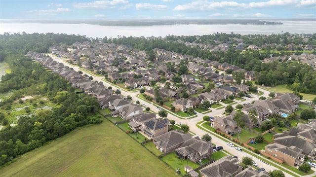 13721 Northline Lake Drive, Houston, TX 77044