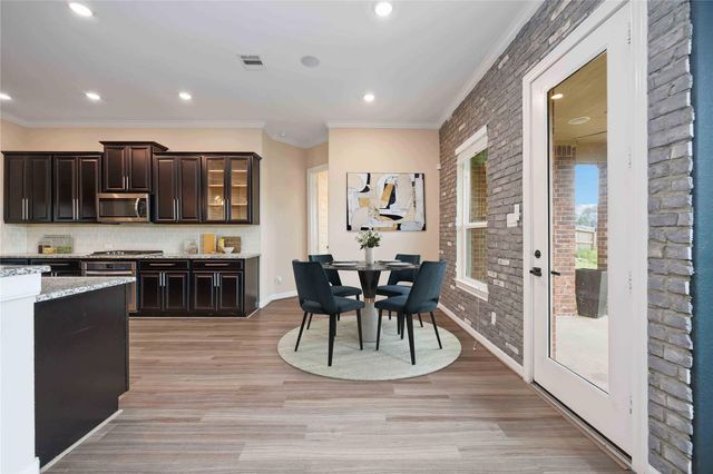 13721 Northline Lake Drive, Houston, TX 77044