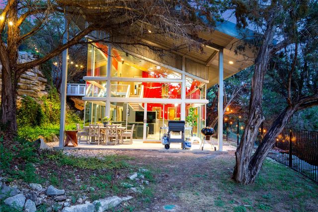 2803 Manitou DR, Austin, TX 78734