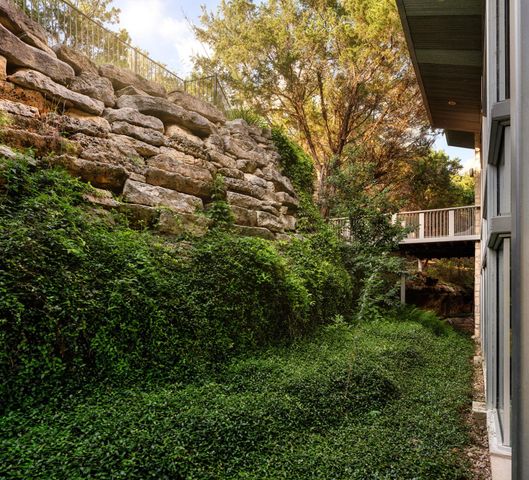 2803 Manitou DR, Austin, TX 78734