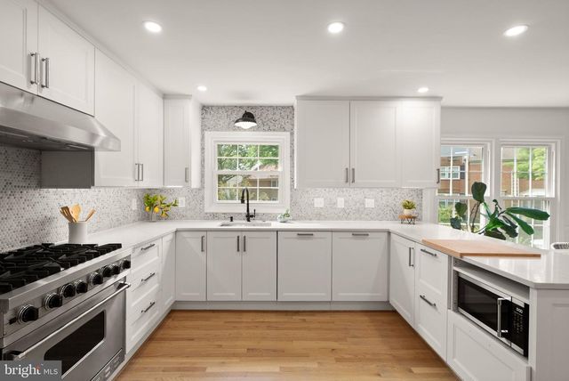 8331 WICKHAM RD, Springfield, VA 22152