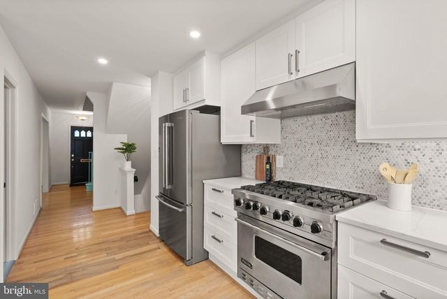 8331 WICKHAM RD, Springfield, VA 22152