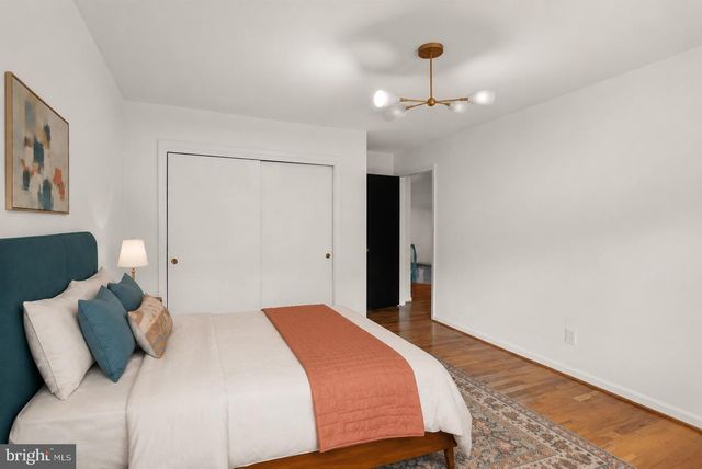 8331 WICKHAM RD, Springfield, VA 22152