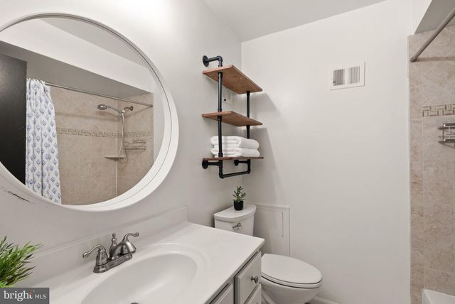 8331 WICKHAM RD, Springfield, VA 22152