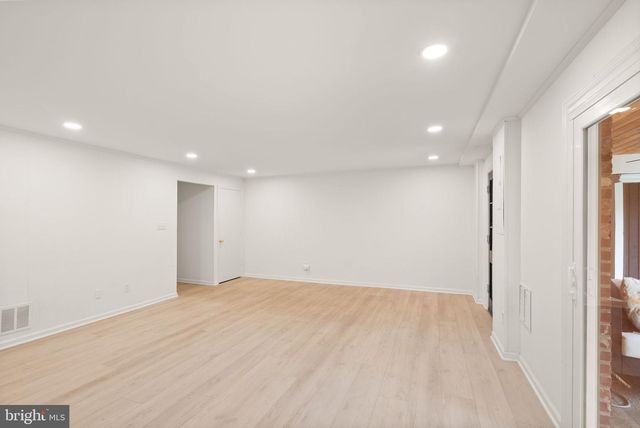8331 WICKHAM RD, Springfield, VA 22152