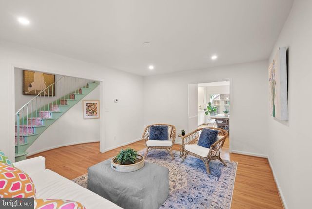 8331 WICKHAM RD, Springfield, VA 22152