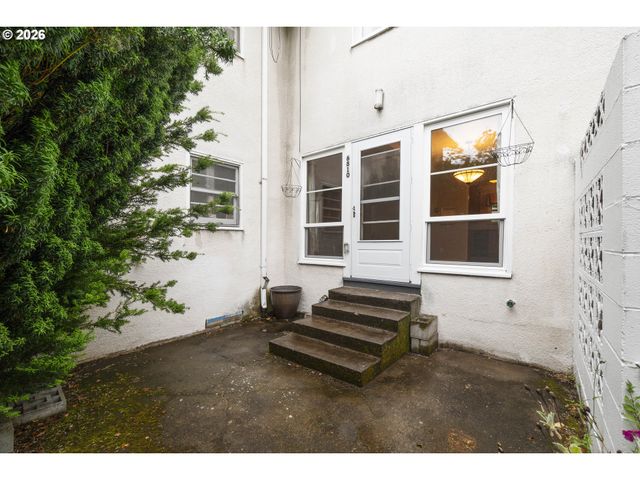 6810 Ne HANCOCK St, Portland, OR 97213