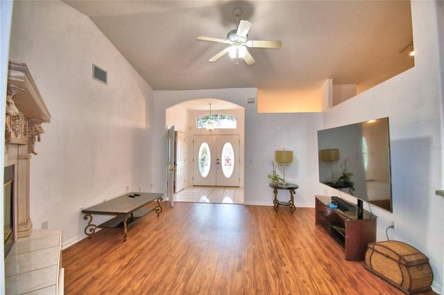 166 WINONA CIRCLE, Auburndale, FL 33823