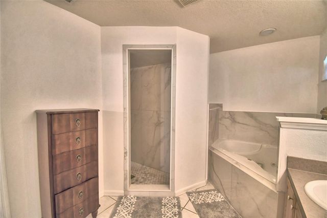 166 WINONA CIRCLE, Auburndale, FL 33823