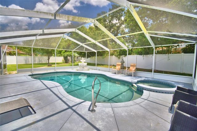 166 WINONA CIRCLE, Auburndale, FL 33823