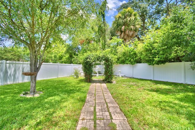 166 WINONA CIRCLE, Auburndale, FL 33823
