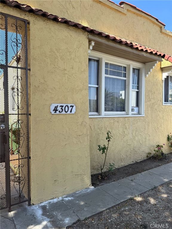 4307 S Normandie, Los Angeles, CA 90037 — photo 2