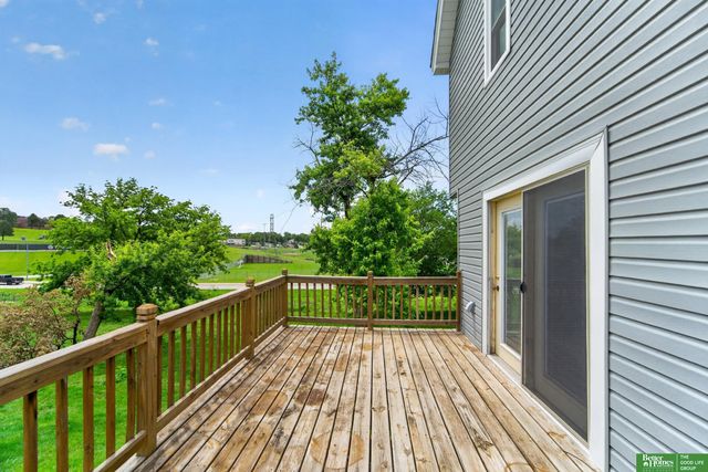 807 Mohanna Place, Bellevue, NE 68005