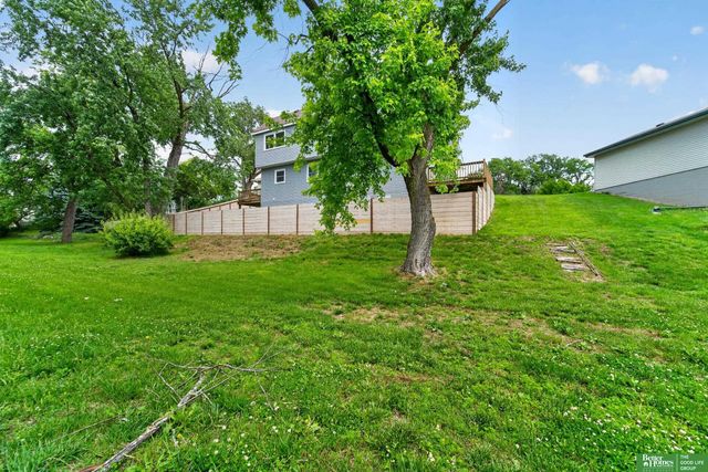 807 Mohanna Place, Bellevue, NE 68005