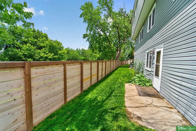 807 Mohanna Place, Bellevue, NE 68005