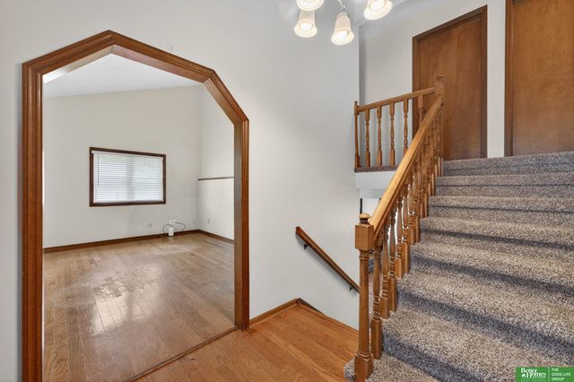 807 Mohanna Place, Bellevue, NE 68005