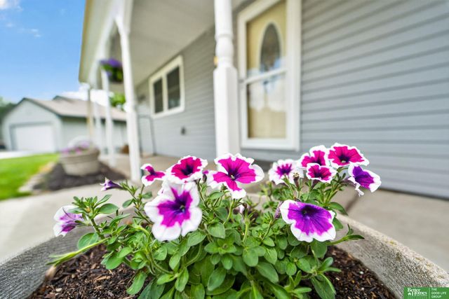 807 Mohanna Place, Bellevue, NE 68005