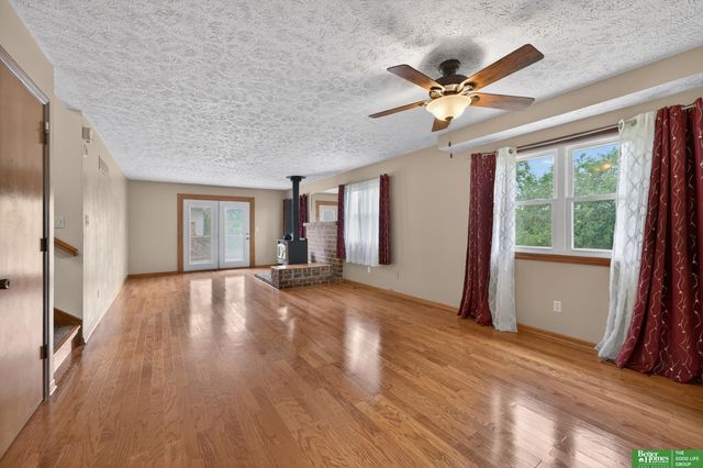 807 Mohanna Place, Bellevue, NE 68005