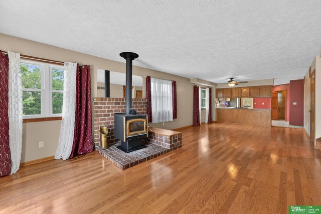 807 Mohanna Place, Bellevue, NE 68005