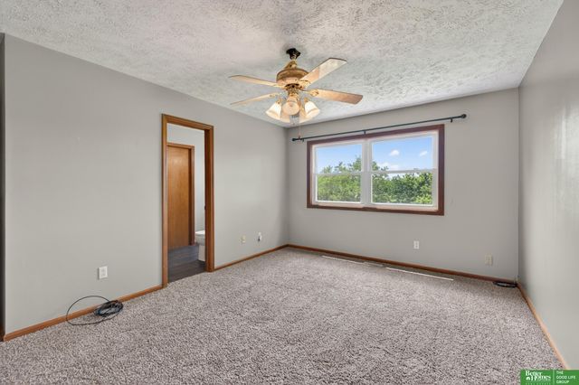 807 Mohanna Place, Bellevue, NE 68005
