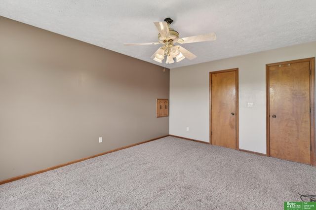 807 Mohanna Place, Bellevue, NE 68005