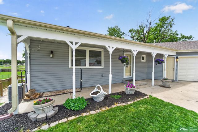 807 Mohanna Place, Bellevue, NE 68005