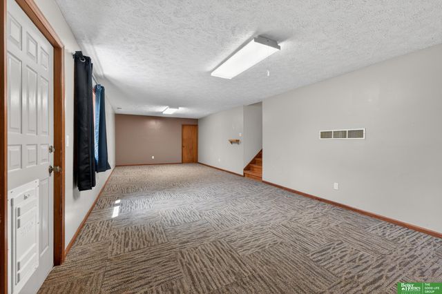 807 Mohanna Place, Bellevue, NE 68005