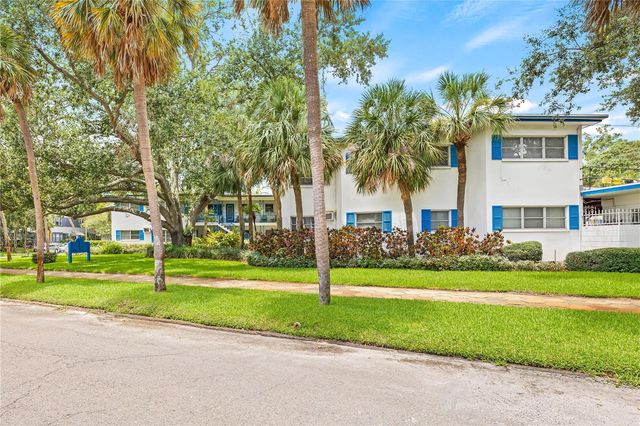 800 BEACH DRIVE NE, St Petersburg, FL 33701