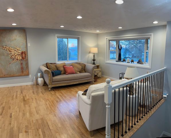 1008 S BEEMAN St, Airway Heights, WA 99001