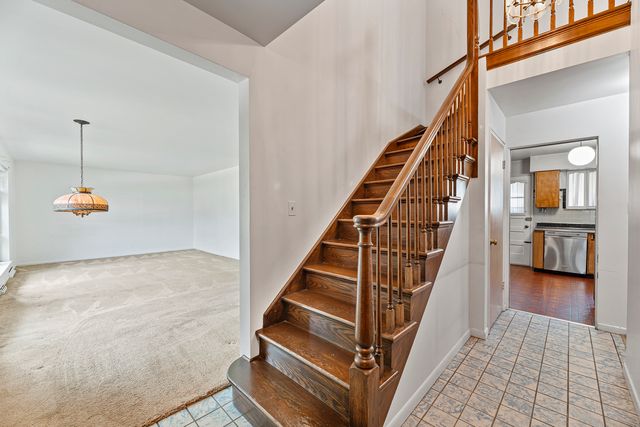 9701 Kedvale Avenue, Skokie, IL 60076