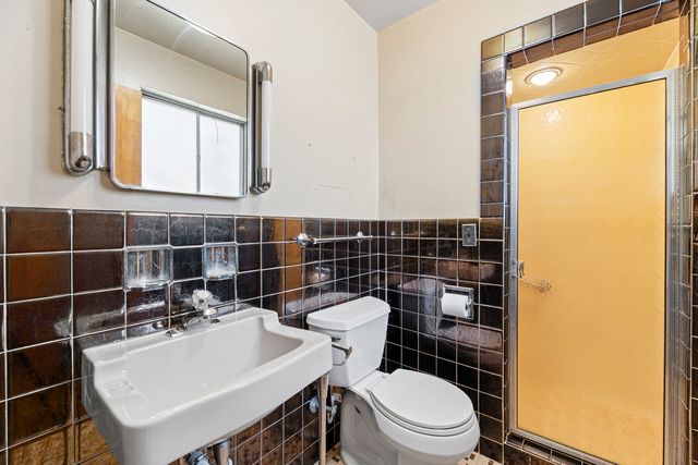 9701 Kedvale Avenue, Skokie, IL 60076