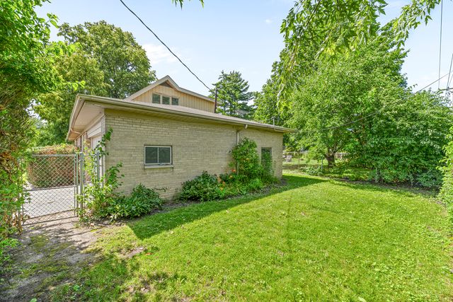 9701 Kedvale Avenue, Skokie, IL 60076