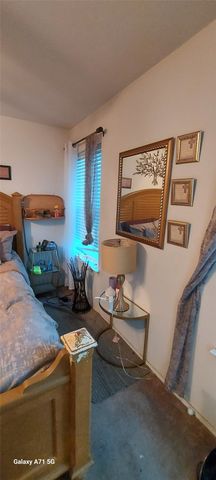 210 Cliff Heights Circle, Dallas, TX 75241