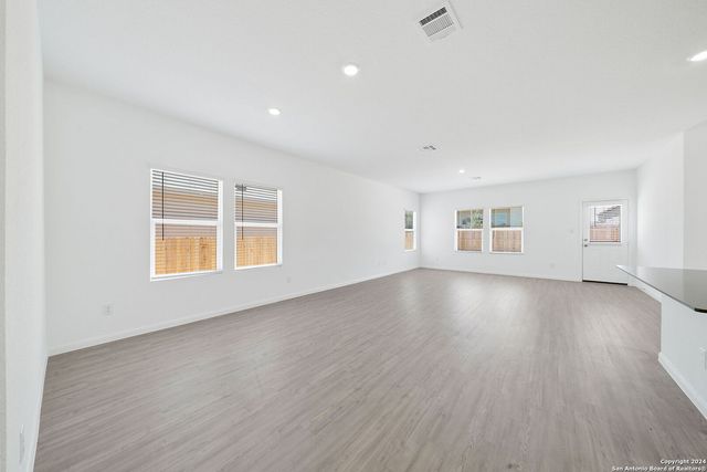 31823 Christmas Rose, Bulverde, TX 78163