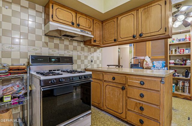 5608 ROSA Avenue, El Paso, TX 79905