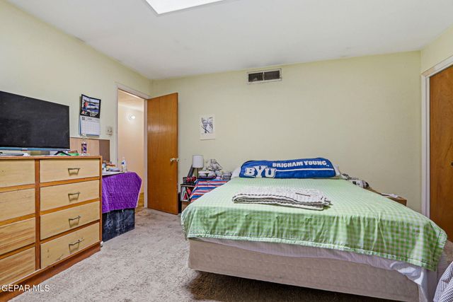 5608 ROSA Avenue, El Paso, TX 79905