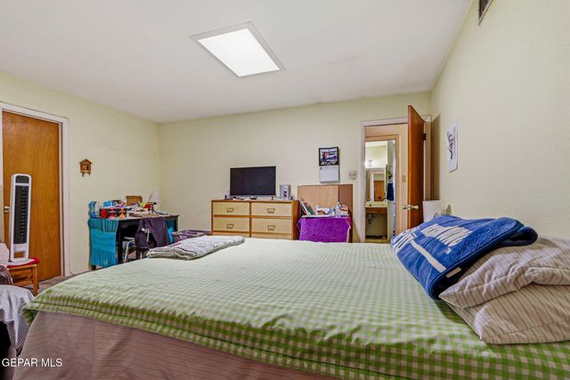 5608 ROSA Avenue, El Paso, TX 79905